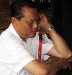 Lindungi Nunun, Adang Belum akan Diperiksa KPK