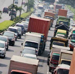 Dishub Buat Rambu Larangan Truk di Tol Dalam Kota 