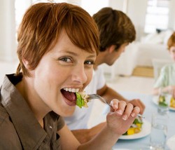 Ingin Turun Berat Badan? Makanlah 3 Kali Sehari