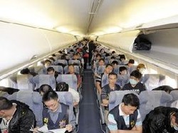 Penerbangan 101 Tersangka Scam dari Jakarta ke Taiwan Bak Film Con Air