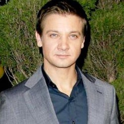 Jeremy Renner Akan Garap Film Reli