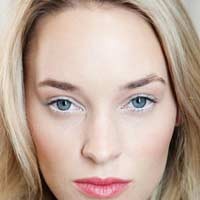 Tips Memakai Eyeliner Putih Agar Mata Tampak Segar