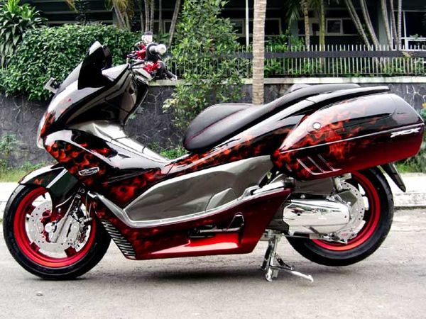 Honda PCX Nan Macho