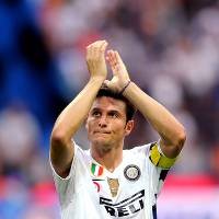 Masih Nikmati Permainan, Zanetti Tak Pikirkan Pensiun