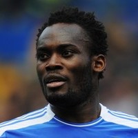 Essien Tetap Tinggal di Chelsea