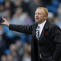 Birmingham Larang McLeish Tinggalkan Klub