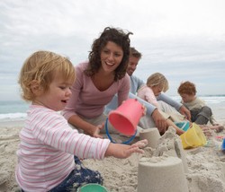 Yuk, Main Kotor-kotoran dengan Si Kecil