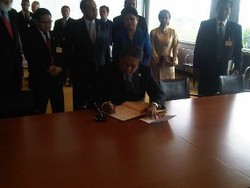 Catatan Emas Indonesia Bagi Buruh Migran Dunia