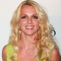 Britney Spears Selalu Bawa Bantal Kesayangan Selama Tur