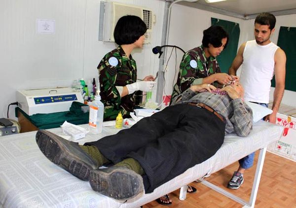 Indobatt Bantu Pengobatan Masyarakat Libanon