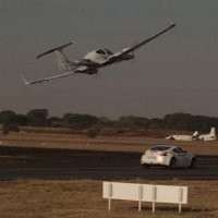 Adu Cepat Nissan 370Z vs Pesawat 