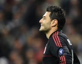 Lepas Sokratis, Milan Penuh Miliki Amelia