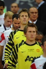 Van der Sar Yakin MU Bisa Saingi Barca