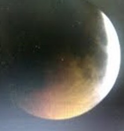 Wow! Bulan Menghilang