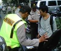 Polisi Razia Pengendara di Jl Kebon Sirih Hingga H+7 Vonis Baasyir