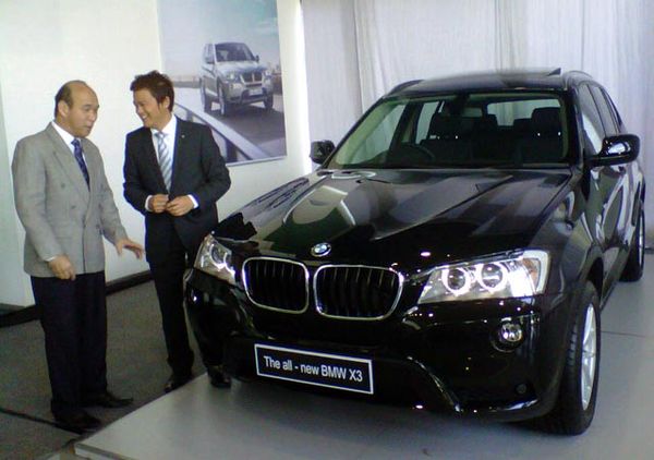 BMW X3 Diluncurkan di Surabaya