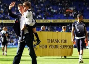 VDV Menikmati White Hart Lane