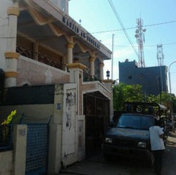 Polisi Jaga Ketat Sekretariat Ahmadiyah Makassar yang Didatangi FPI