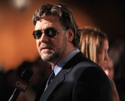Russel Crowe Akan Perankan Ayah Kandung Superman