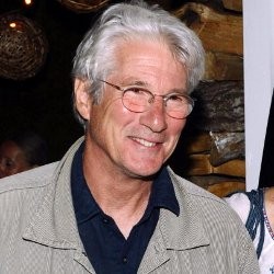 Nonton Sendratari Bareng Richard Gere Rp 10 Juta