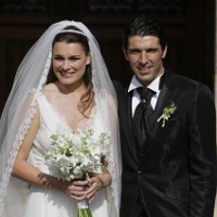 Buffon Menikah di Kampung Halaman Istrinya