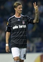 Guti Siap Berhenti di Turki, Raul di Jerman