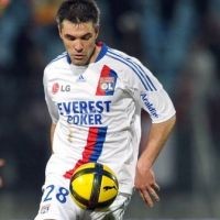 Susul Van Nistelrooy dan Mathijsen, Toulalan Gabung Malaga