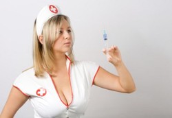 Perawat Dilarang Seksi Apalagi Mengumbar Belahan Dada