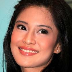 Dian Sastrowardoyo: Cantik Itu Harus Menginspirasi