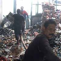 Dua Toko Dilalap Api, Kerugian Ditaksir Ratusan Juta Rupiah