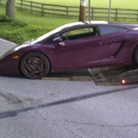 Duh, Lamborghini Gallardo Salah Ngisi BBM Malah Pakai Solar