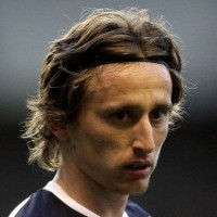 Jual Modric dan Bangun Kembali Spurs