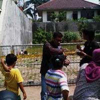 Saksi: Penerjun Payung Marinir yang Tewas Jatuh di Atap Garasi