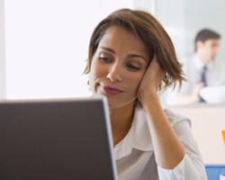 6 Tanda Anda Tidak Nyaman dengan Pekerjaan