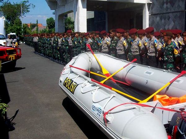 Taruna Akmil dan Akpol Berkunjung ke Polda Jatim