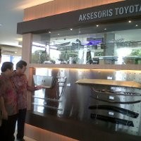 Toyota Resmikan Diler ke-216