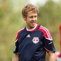 Di Valencia Vettel Lebih Berhati-Hati