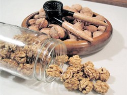 Walnut, Kacang Renyah Bikin Pinter!