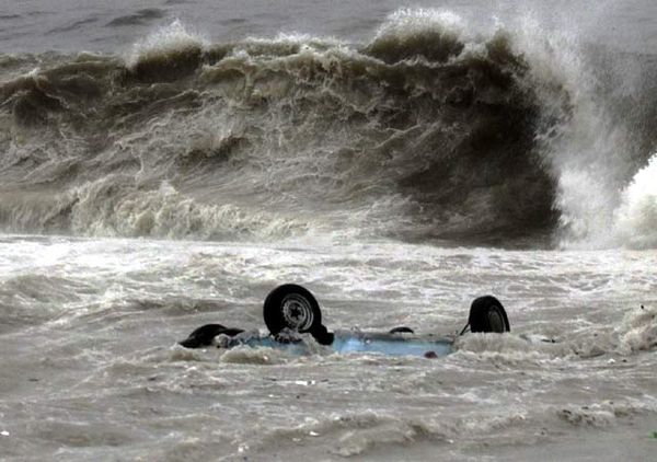 Badai Tropis Beatriz Hantam Meksiko