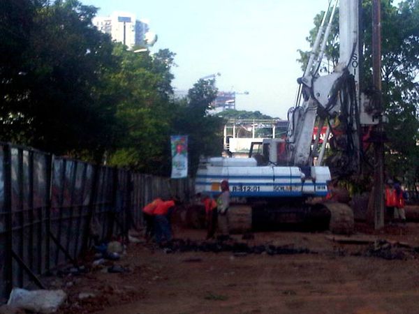 Proyek Fly Over Kampung Melayu-Tanah Abang Dikebut