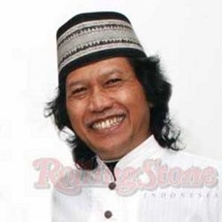 Bait Indah Cak Nun dalam Cahaya di Atas Cahaya