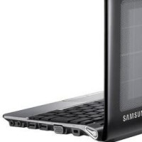Samsung Pamer Netbook Tenaga Surya