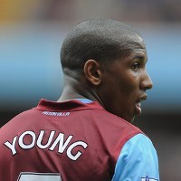 Ashley Young Berpeluang Gabung MU
