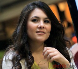 Wulan Guritno Hamil Anak Ke-3