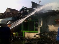6 Rumah di Jalan Rembang Ludes Terbakar