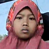 Ulfa Berharap Gubernur Bebaskan Orangtuanya Dari Hukuman