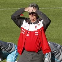 Bantah Tertarik Capello, Inter Mungkin Beralih ke Hiddink