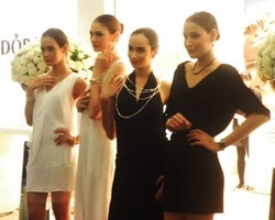 Brand Perhiasan Pandora Hadir di Jakarta