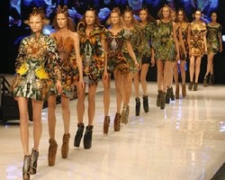 7 Sepatu Paling Unik di Dunia!