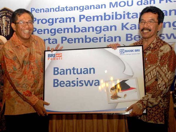 BRI-Unibraw Tandatangani MoU BRI-Unibraw Tandatangani MoU